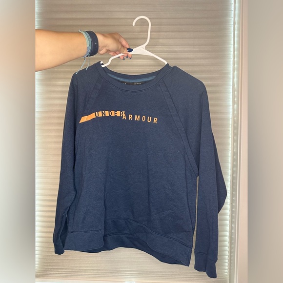 Under Armor Crewneck Women’s Medium - Picture 1 of 6